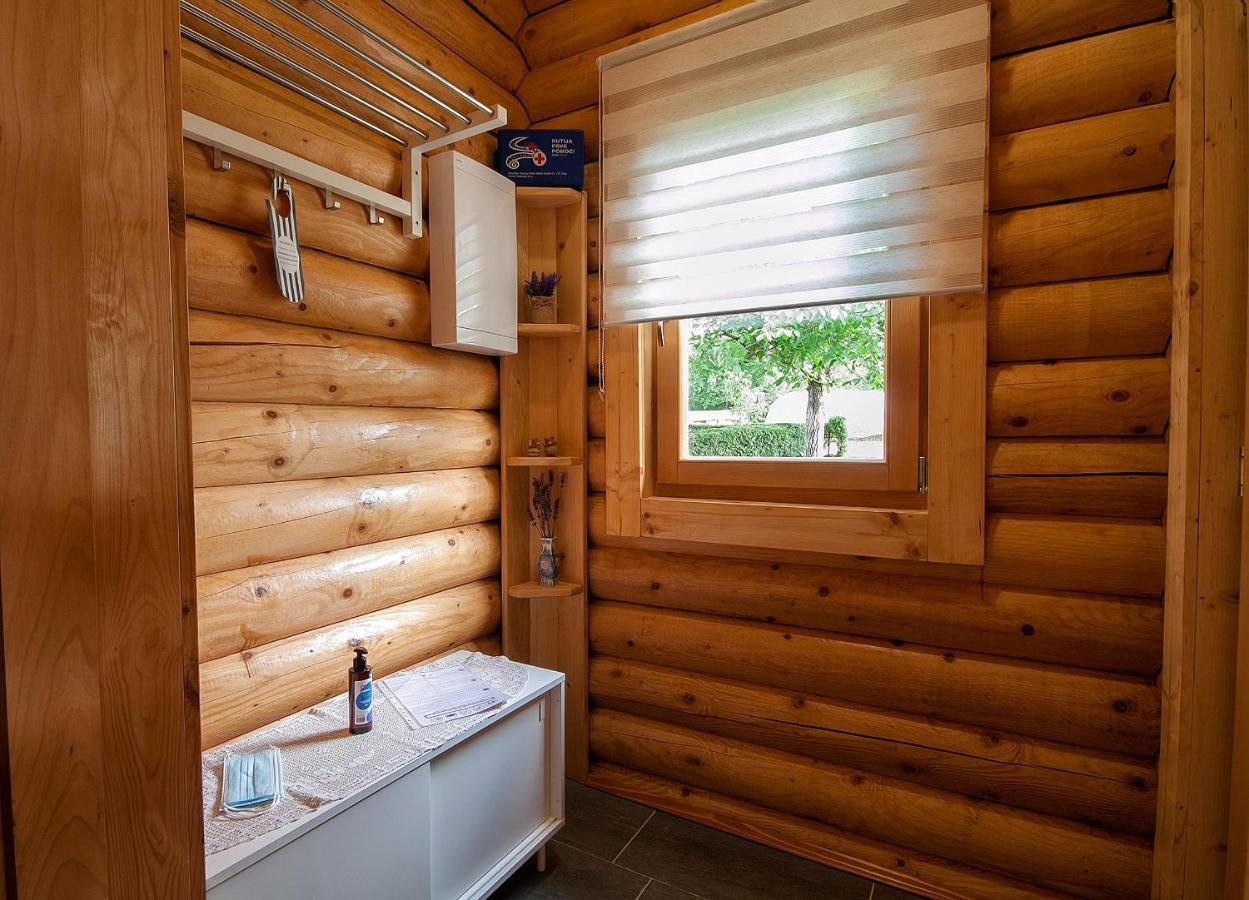 Country Lodge Vukovic Rakovica Bagian luar foto