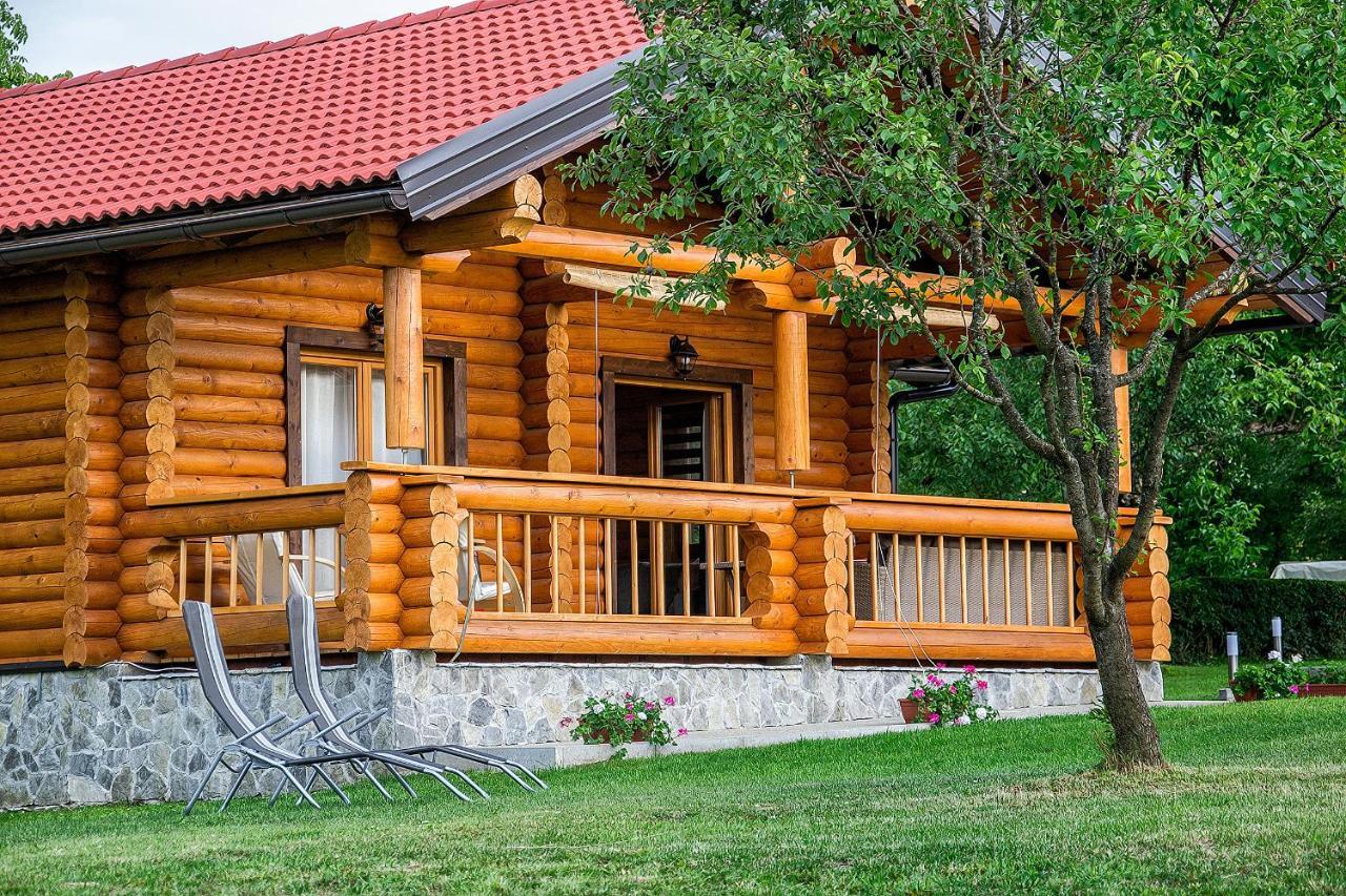 Country Lodge Vukovic Rakovica Bagian luar foto