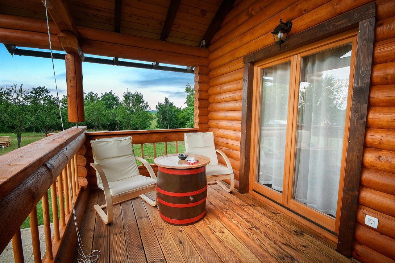 Country Lodge Vukovic Rakovica Bagian luar foto