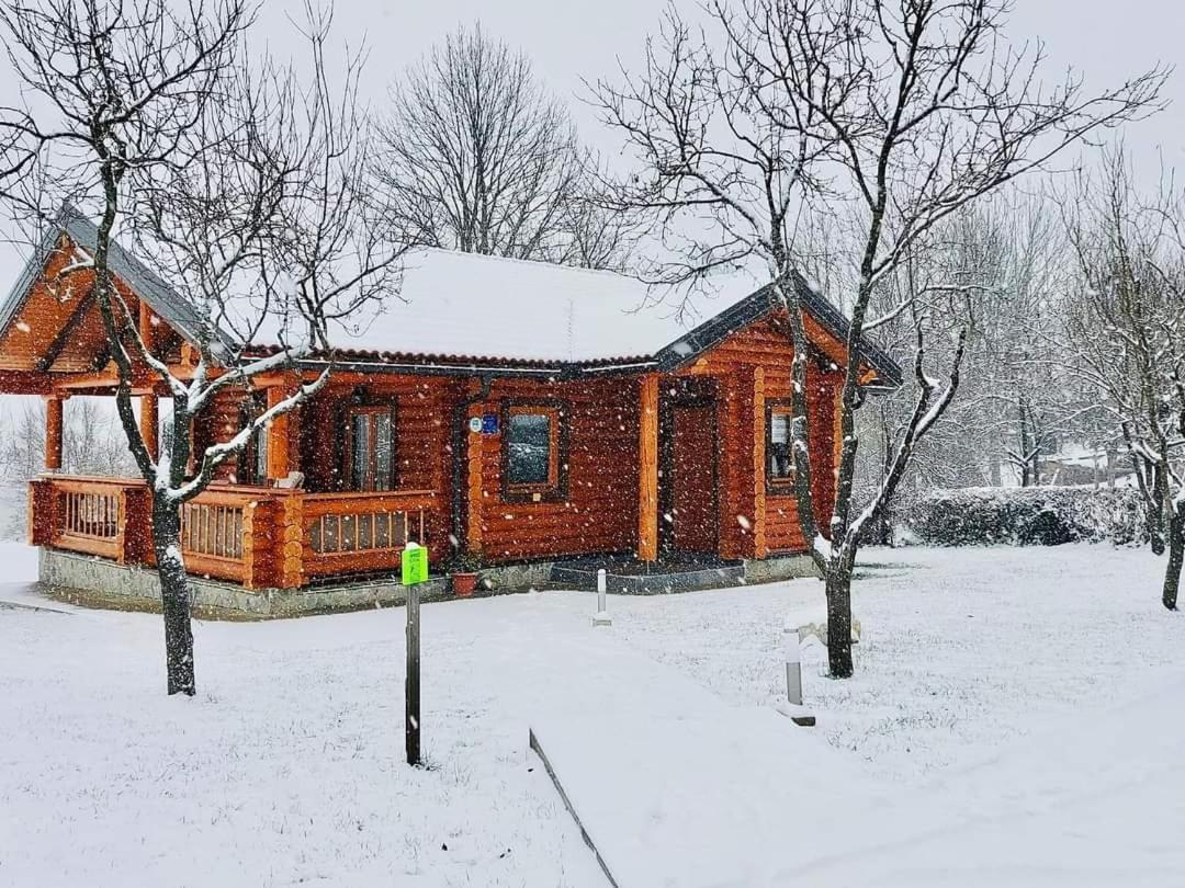 Country Lodge Vukovic Rakovica Bagian luar foto
